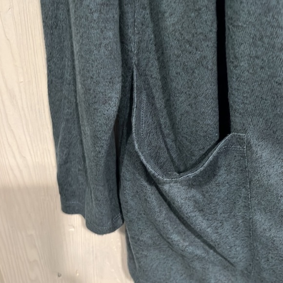 BOBESU TUNIC NEW WITH TAGS. Super soft size large - Picture 5 of 13